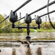 Suport de Ponton Pentru Lansete Avid Carp Lok Down Adjustable Stage Stand