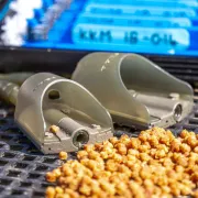Momitor Preston ICS In-line Solid Pellet Feeder, Medium