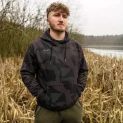 Hanorac Avid Carp Distortion Camo Hoodie