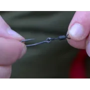 Vartej cu Anou si Agrafa Rapida Korda Spinner Ring Swivel, Nr.11, 10buc/plic