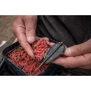 Momitor Korum Grub Feeder – Inchidere Completa, Perforatii Viermi