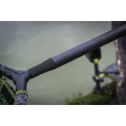Coada Minciog Matrix Ethos XR Power Landing Net Handle, 3 Tronsoane, 4.50m