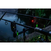 Set Avertizori_Senzori Pescuit  Korum KBI-R 3-Rod Alarm Presentation+ Statie, 3+1