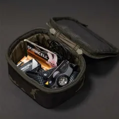 Borseta Korda Compac 100 Tackle Pouch, Dark Kamo,15×12.5×8.5cm
