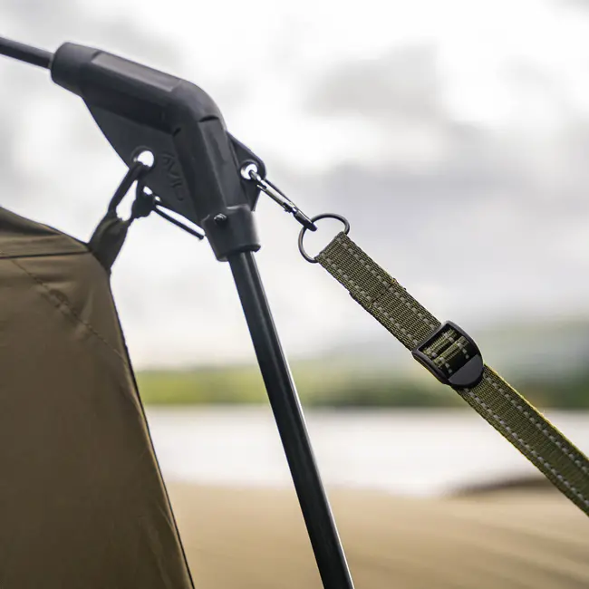 Cort Pescuit Avid XT 400x300cm cu Protectie 10.000mm