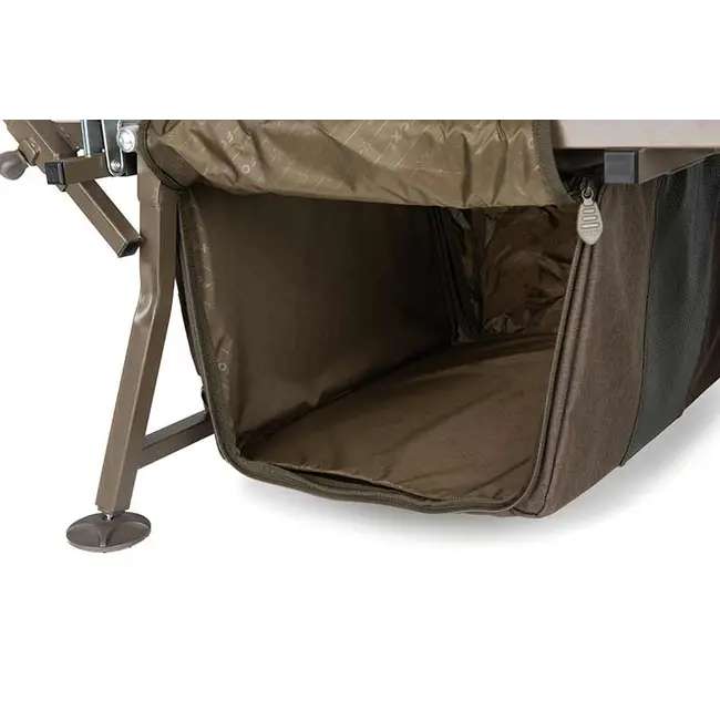 Fox Voyager Barrow Plus – Cărucior de Pescuit Reglabil și Confortabil