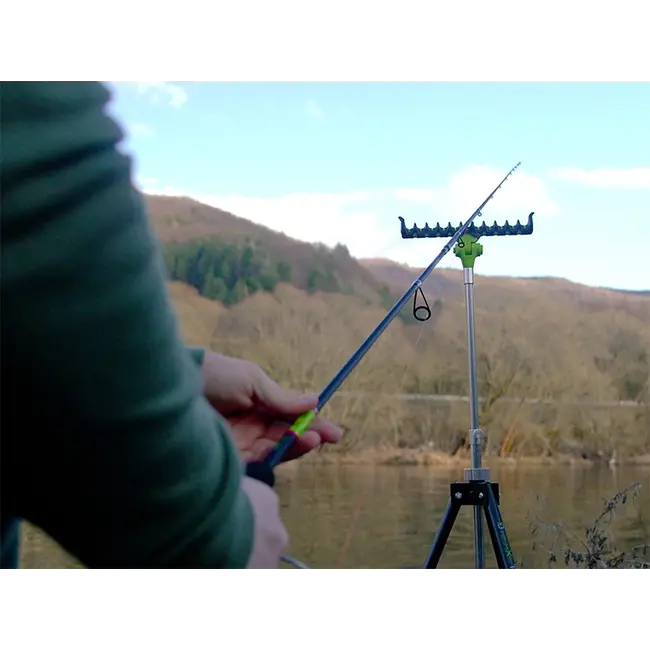 Lanseta Delphin CROXER 270cm, 45g – Versatilitate pentru Spinning și Feeder