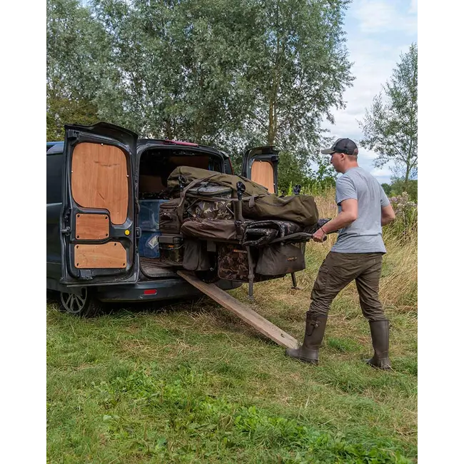Cărucior Transport Accesorii Pescuit Fox Transporter 24V Power Barrow