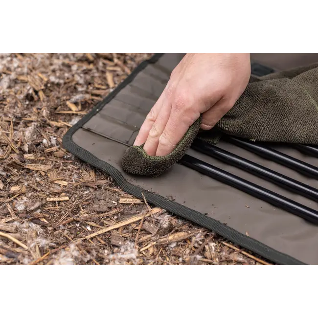 Geanta Korda Compac Dark Kamo Bivvy Wrap