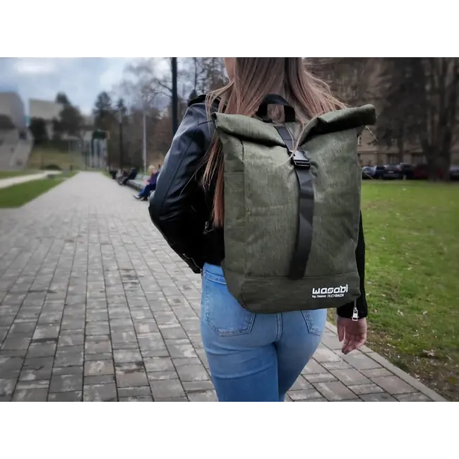 Rucsac Pescuit Delphin Wasabi 15L – Compact, Ușor și Rezistent