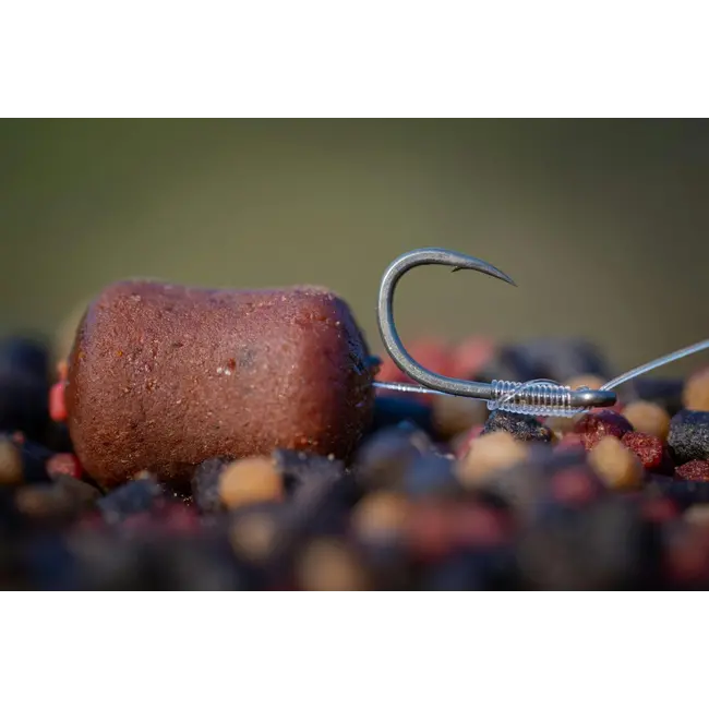 Carlige Guru Super MWG Eyed Barbed, 10buc/plic