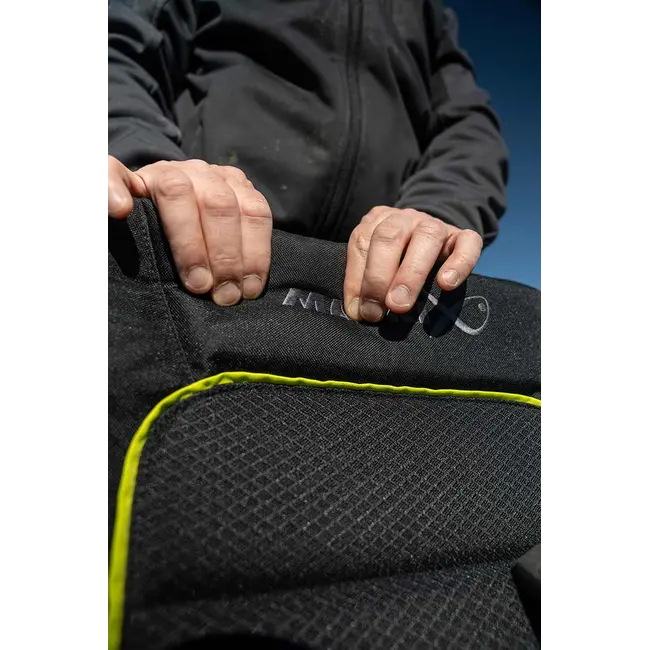 Scaun Pescuit Matrix S25 Lite – Usor, Reglabil, Compatibil Accesorii, Picioare 25mm