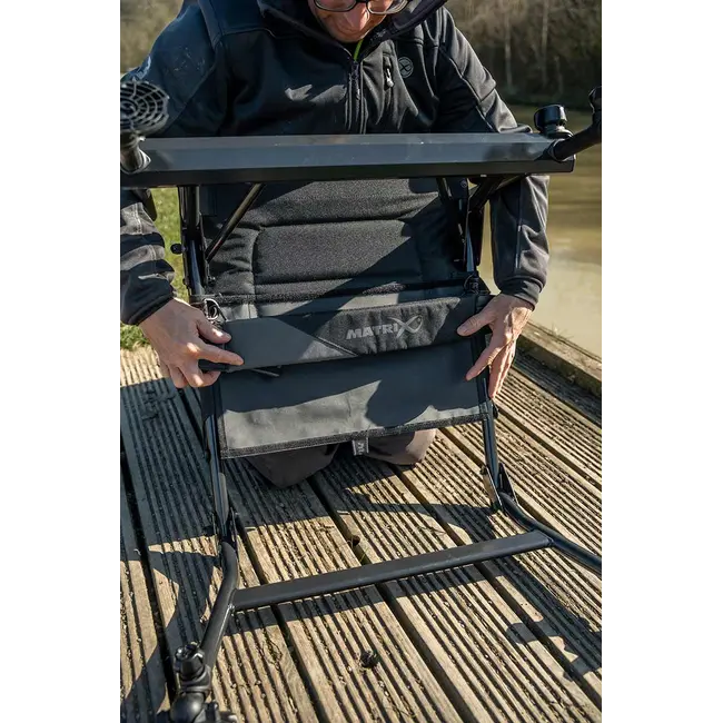 Scaun Pescuit Matrix S25 Lite – Usor, Reglabil, Compatibil Accesorii, Picioare 25mm