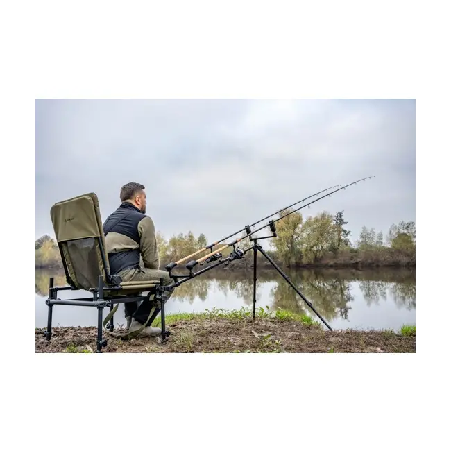 Brat Tripod Feeder cu 2 Bare Korum