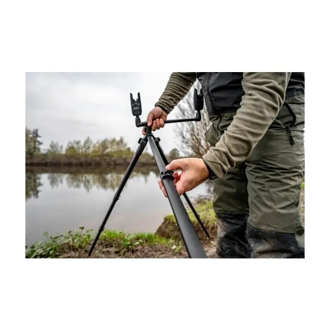 Brat Tripod Feeder cu 2 Bare Korum