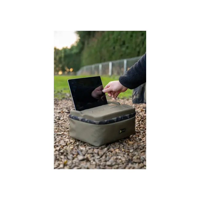 Geanta Accesorii Pescuit Avid RVS Tackle