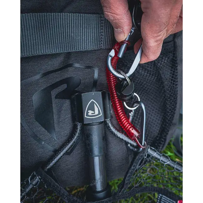 Magnet cu Carabine si Cordon pentru Minciog Fox Rage