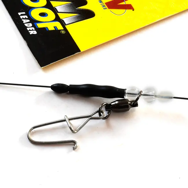 Struna din Titan Westin Release Leader 22.7kg, 45cm