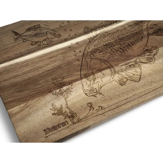 Tocator Lemn Delphin CarpBOARD cu Gravura Crap – 30x19.5cm