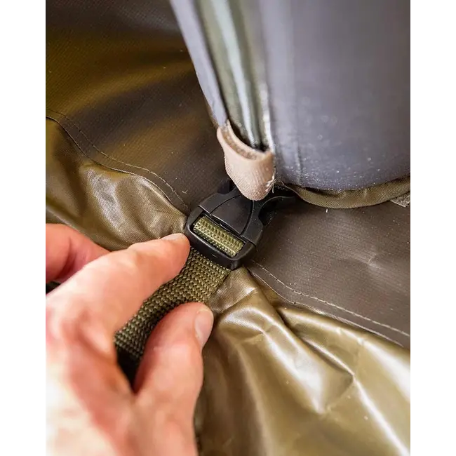 Cort Gonflabil Pescuit Fox Air Frame Social Shelter 2.5m