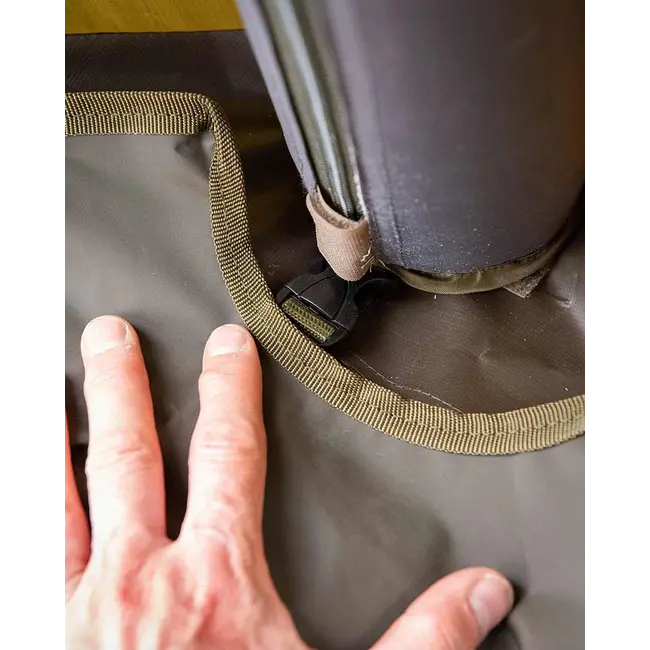 Cort Gonflabil Pescuit Fox Air Frame Social Shelter 2.5m