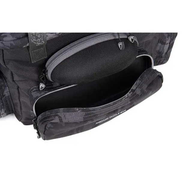 Geanta Fox Rage Camo Voyager Medium Tackle Bag – 39x27x25cm