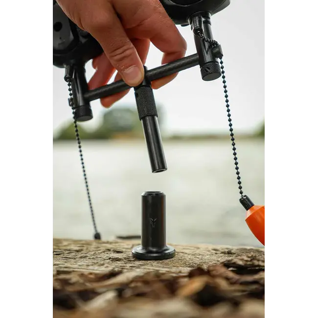 Suport de Ponton Fox Black Label Slim Stage Stands 2buc/set