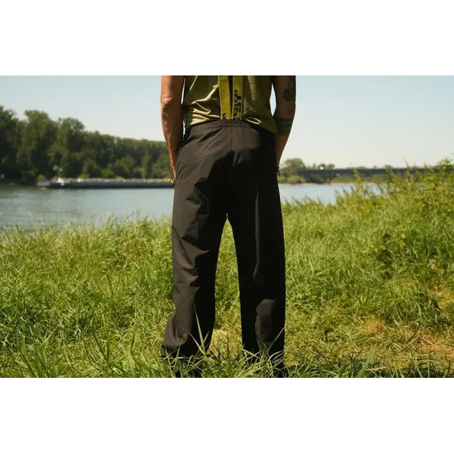 Salopeta Black Cat Waterproof Salopettes – Impermeabila si respirabila