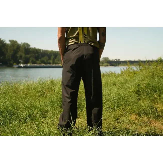 Salopeta Black Cat Waterproof Salopettes – Impermeabila si respirabila