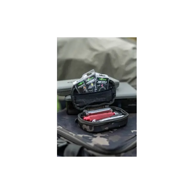 Borseta Korda Compac 70 Tackle Pouch Dark Kamo,15.5x8.5x4cm