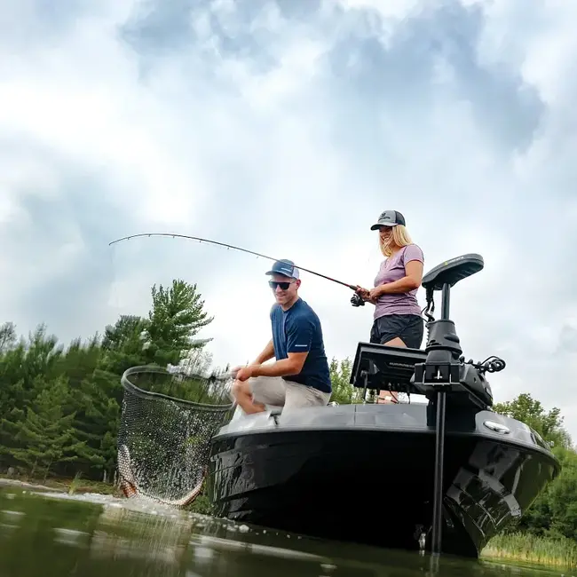 Minn Kota Ulterra BT 80 Lbs GPS ,24V, 152 cm– Motor Electric cu Sonda Sonar Integrata DSC 