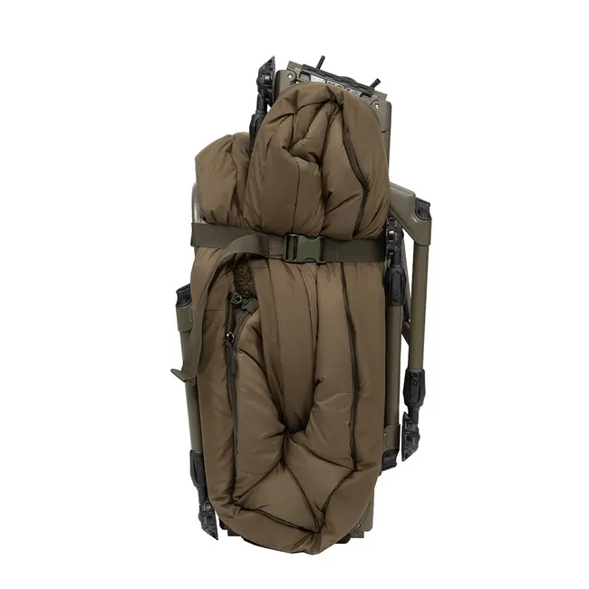 Pat Pescuit cu Sac de Dormit Fox Flatliner X MF8 – 8 picioare ,sac 5 sezoane