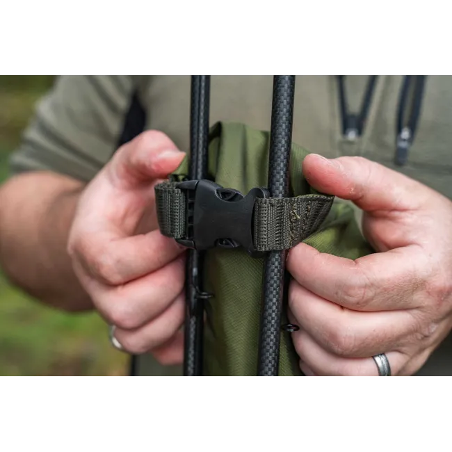 Husa Lanseta Korum Progress Compact Quiver, 2 Lansete + 2 Mulinete, 130x10x9cm