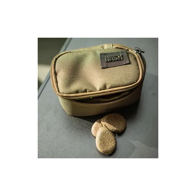 GeantĂ de plumbi NASH stiffened lead pouch