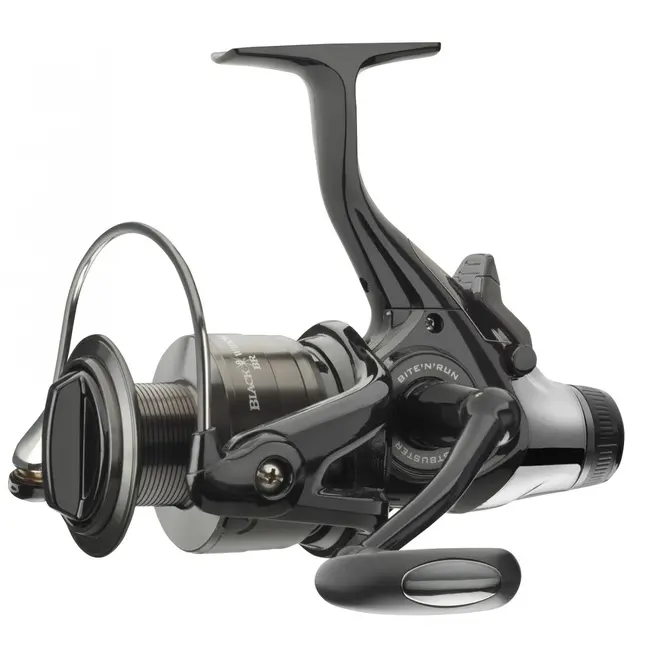 Mulineta DAIWA runner black widow br 3500a