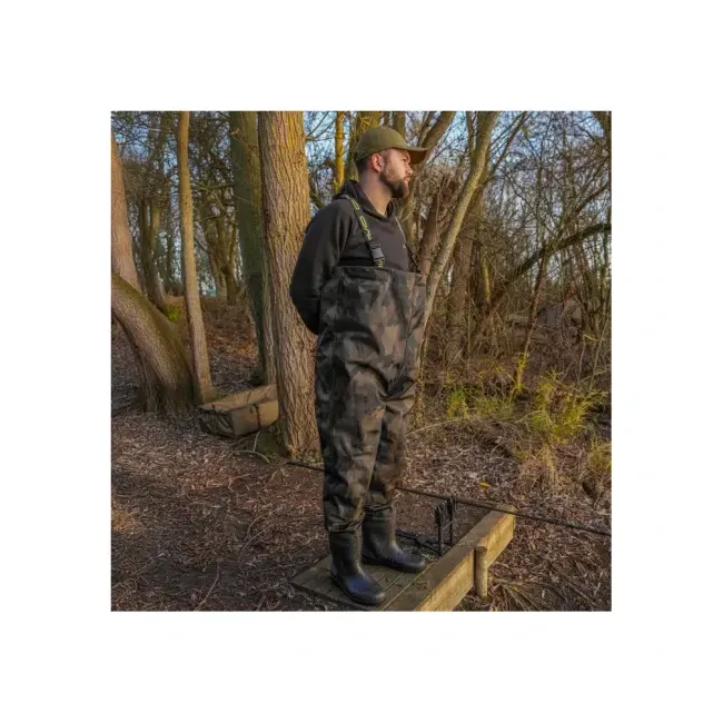 Cizme de Piept AVID CARP Distortion Dark-Camo XL Chest Waders