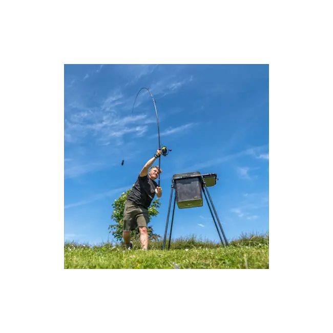 Suport pentru Galeata Avid Carp Bait Station