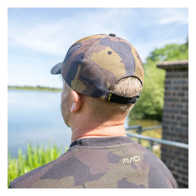 Sapca Pescuit Avid Carp Camo Baseball – Confort, Stil si Protectie Outdoor