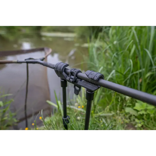 Suport Fixare Minciog Avid Carp Lok Down Landing Net Holder