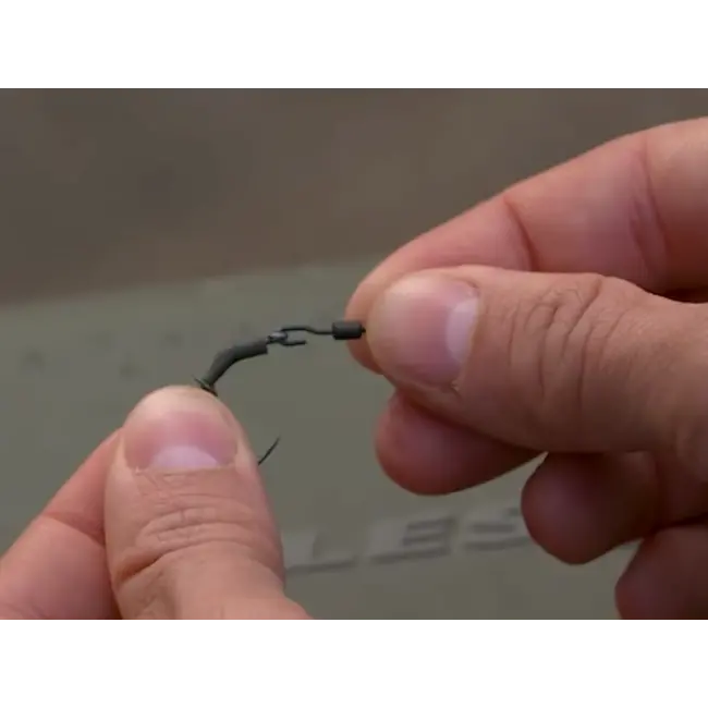 Vartej cu Anou si Agrafa Rapida Korda Spinner Ring Swivel, Nr.11, 10buc/plic