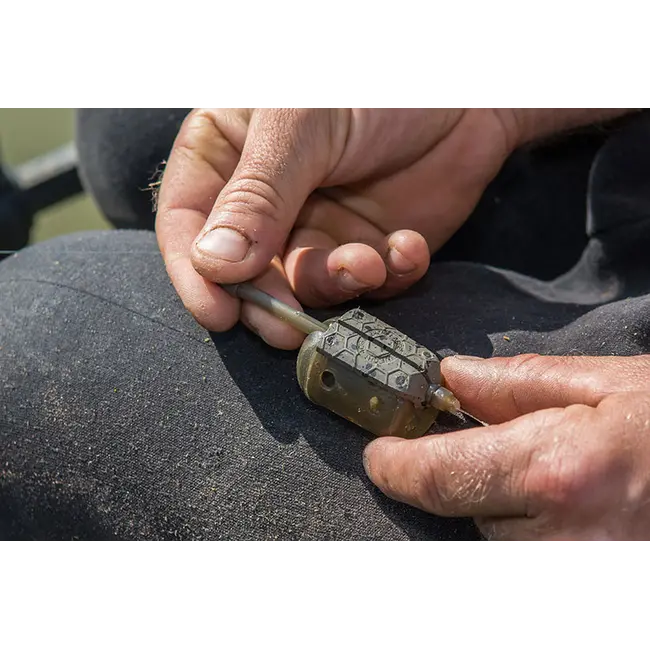 Momitor Inline Matrix Maggot Feeder, 1buc/blister