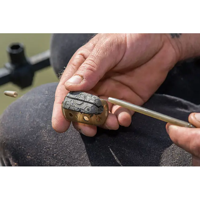 Momitor Inline Matrix Maggot Feeder, 1buc/blister