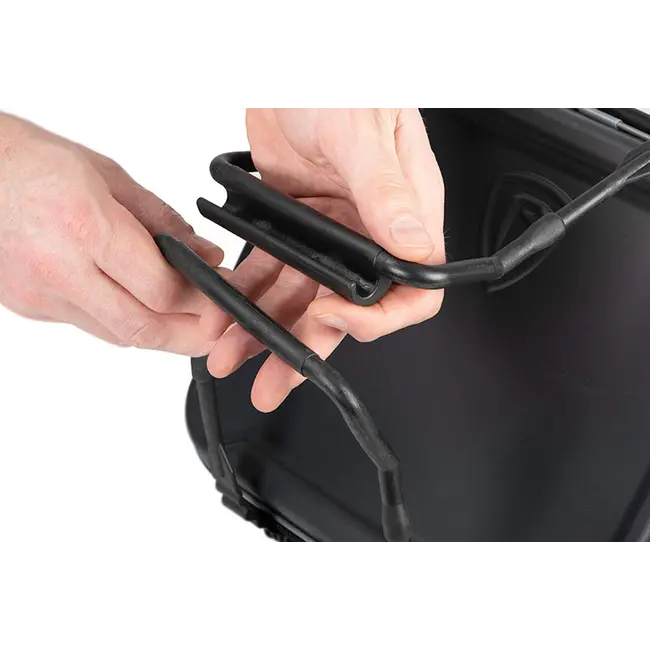 Geanta Fox Rage Voyager Camo Welded Bag Medium, 30.8x23.8x28cm 