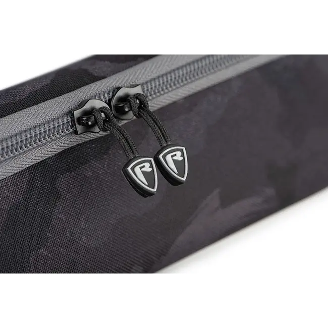 Husa Rigida tip Portofel Fox Rage Voyager Hard Spinnerbait Wallet Camo, 26x20x8.5cm