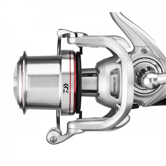 Mulineta Daiwa Emblem 35 SCW QD Surf