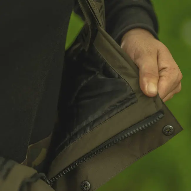 Costum de Iarna Avid Carp Arctic 50 Suit