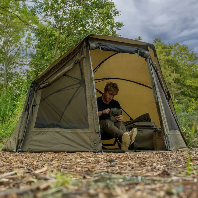 Umbrela Pescuit Tip Cort Avid Carp Revolve 60'' Brolly System