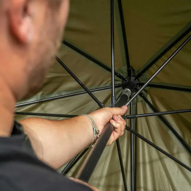 Umbrela Pescuit Tip Cort Avid Carp Revolve 60'' Brolly System