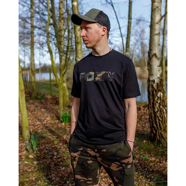 Tricou Pescuit Fox Black/Camo Logo T-Shirt