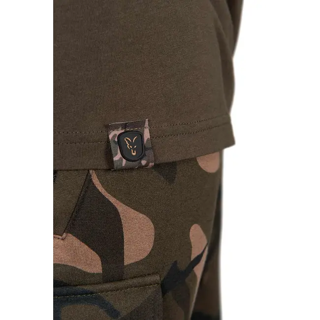 Tricou Pescuit Fox Khaki/Camo Outline T-Shirt